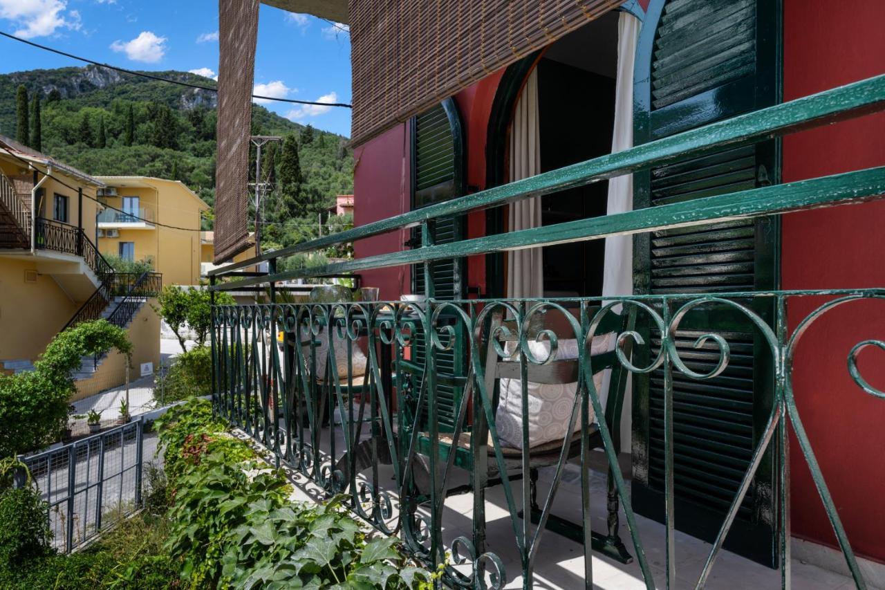 Lord Ape Suites Club Benitses  Ngoại thất bức ảnh