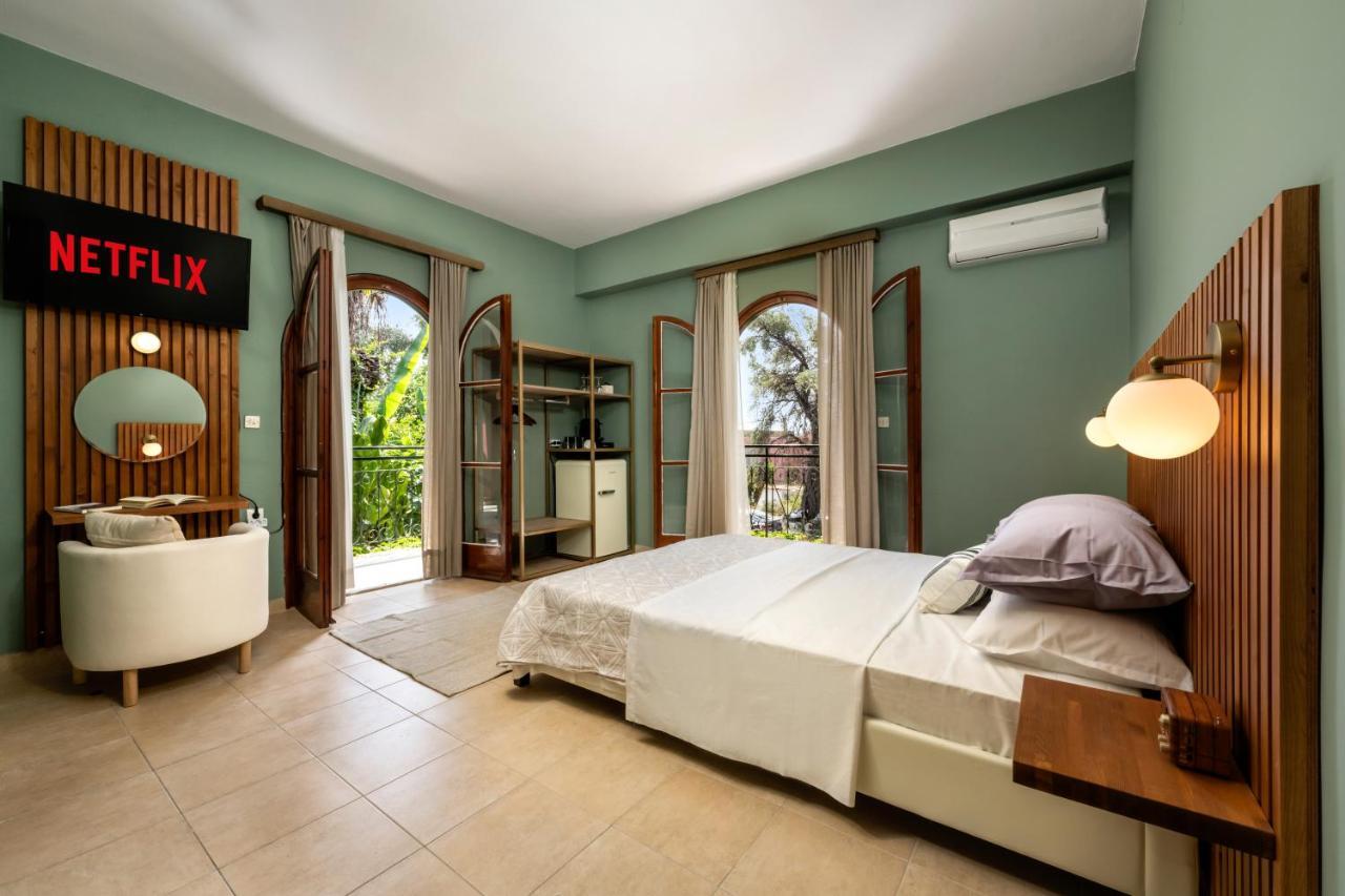 Lord Ape Suites Club Benitses  Ngoại thất bức ảnh