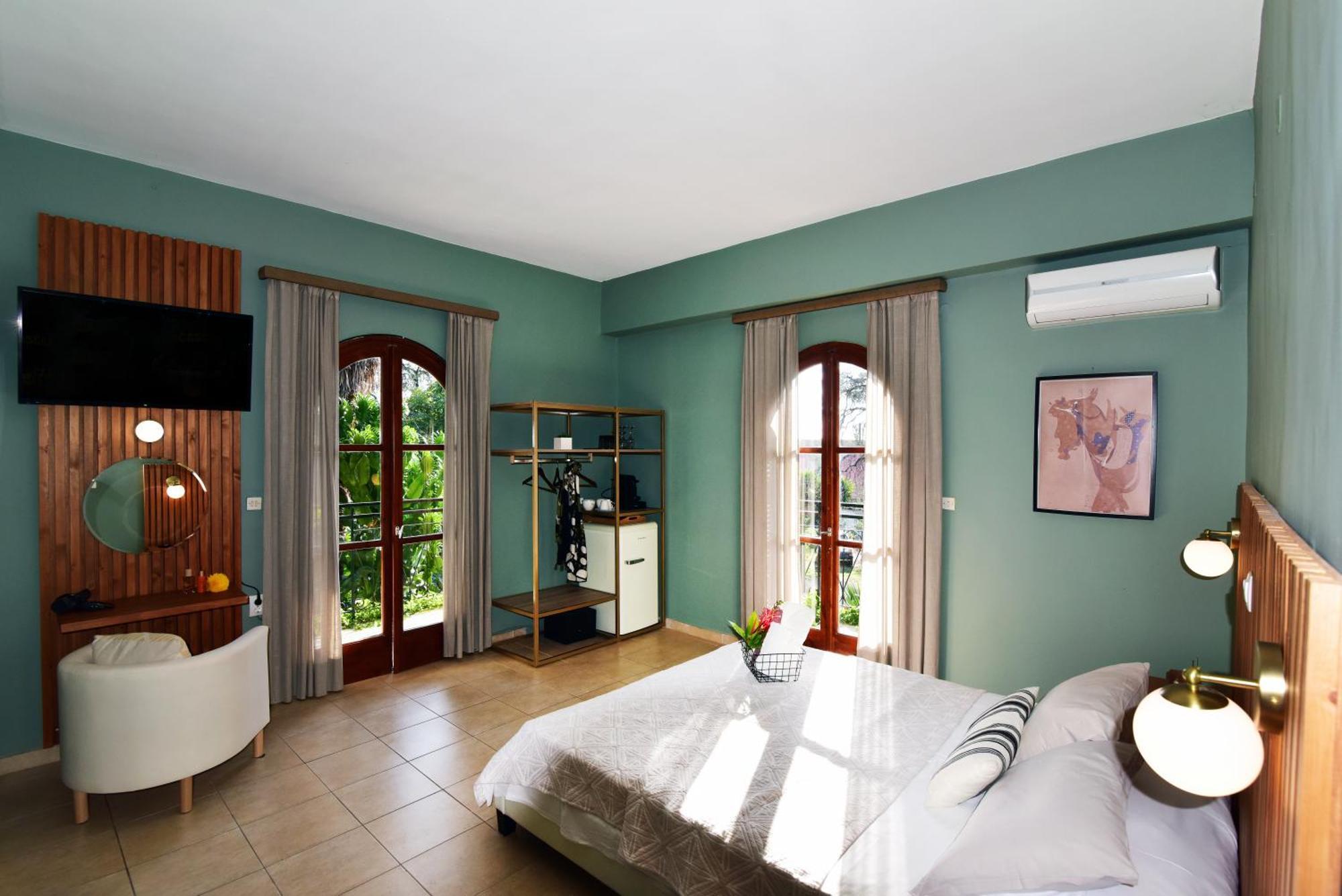 Lord Ape Suites Club Benitses  Ngoại thất bức ảnh