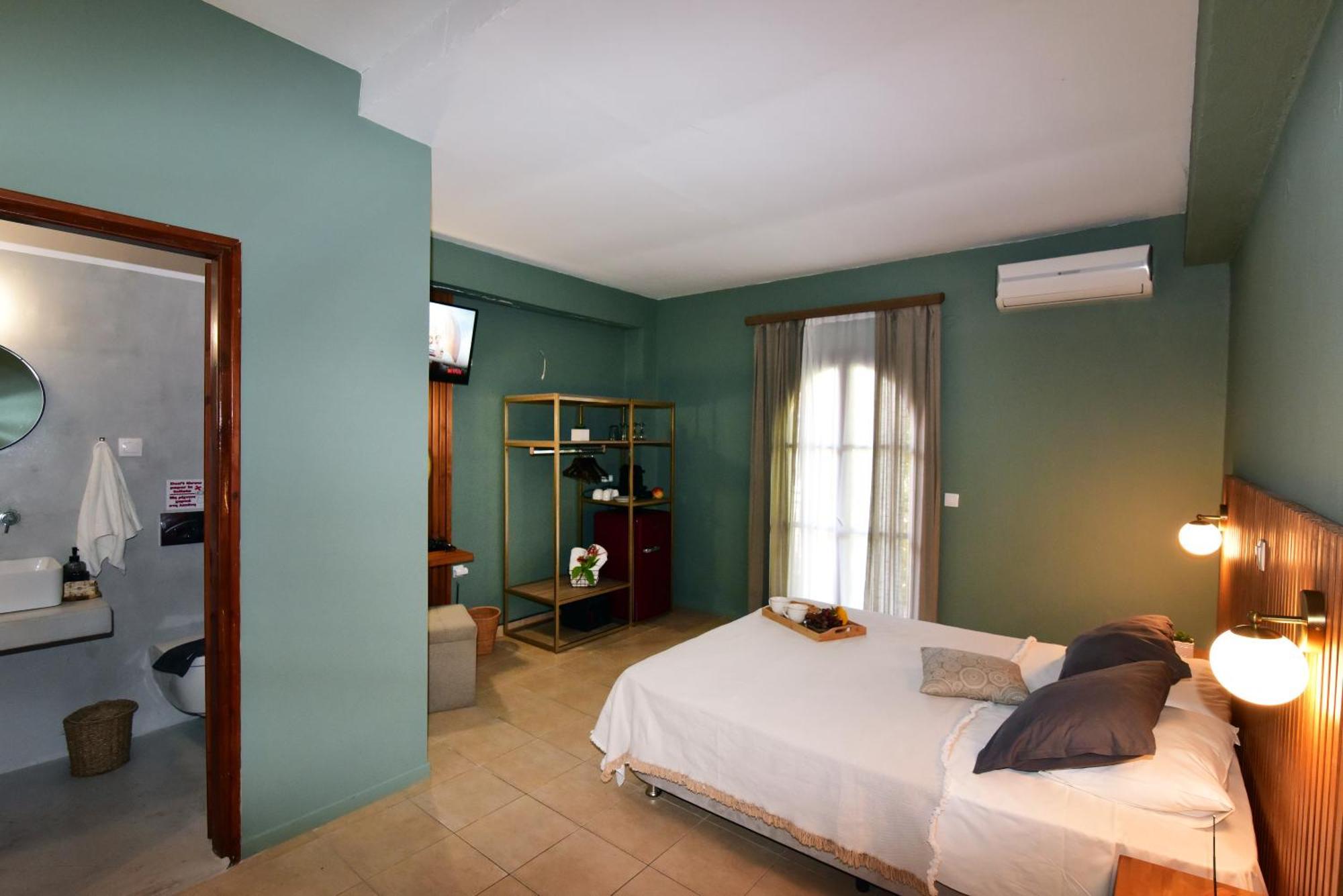 Lord Ape Suites Club Benitses  Ngoại thất bức ảnh